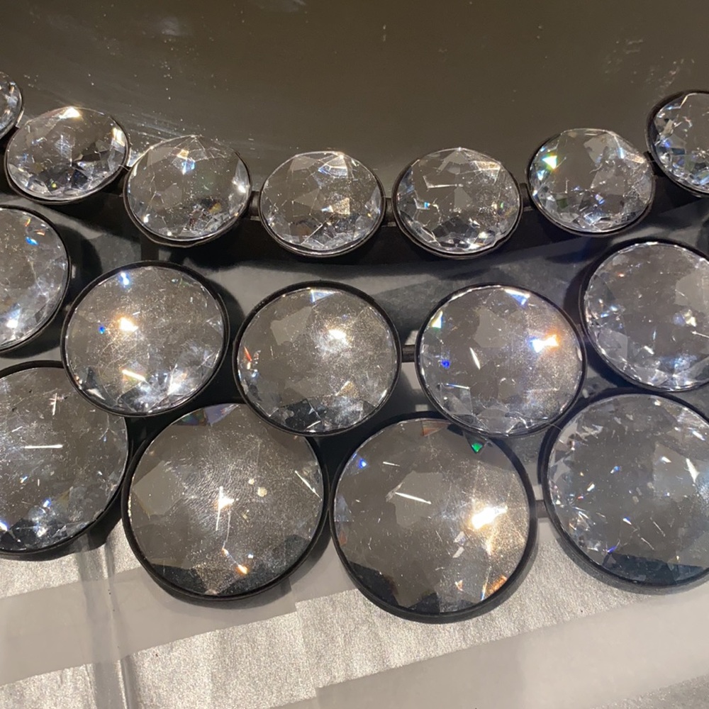 Round Rhinestone Mirrors - Picture 3 of 4
